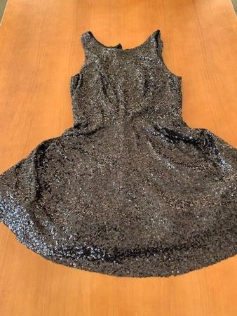 Pailletten-Kleid Gr. XS TFNC London