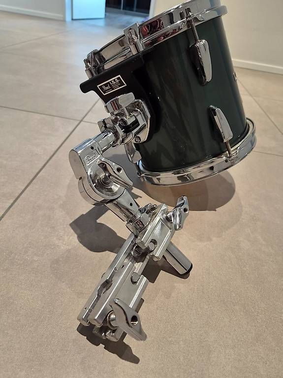 Strumenti musicali: 8" Pearl-Tom inkl. Halterung – Usato da Zufikon venduto da Joel.96 4