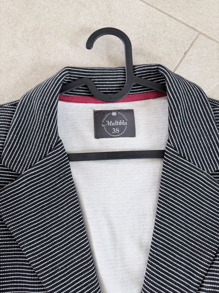 Jacken: Damen Blazer Gr. 38 – Gebraucht aus Brüttisellen von Ayersa 3