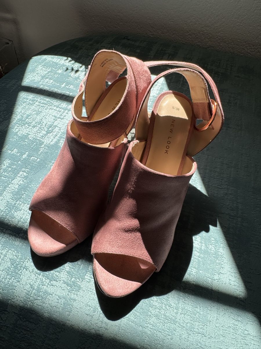 Scarpe da donna: Damen Sandalette – Usato da Walliswil b.Wangen venduto da mdssti80