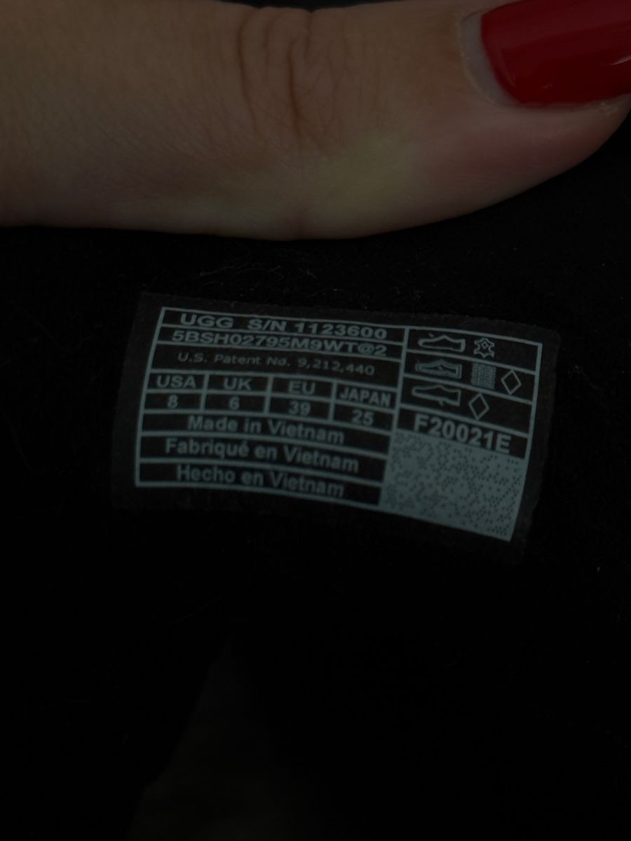 Ugg Damenschuhe: UGG Winterboots / size 39 – Neu (gemäss Beschreibung) aus Regensdorf von itslilia 3
