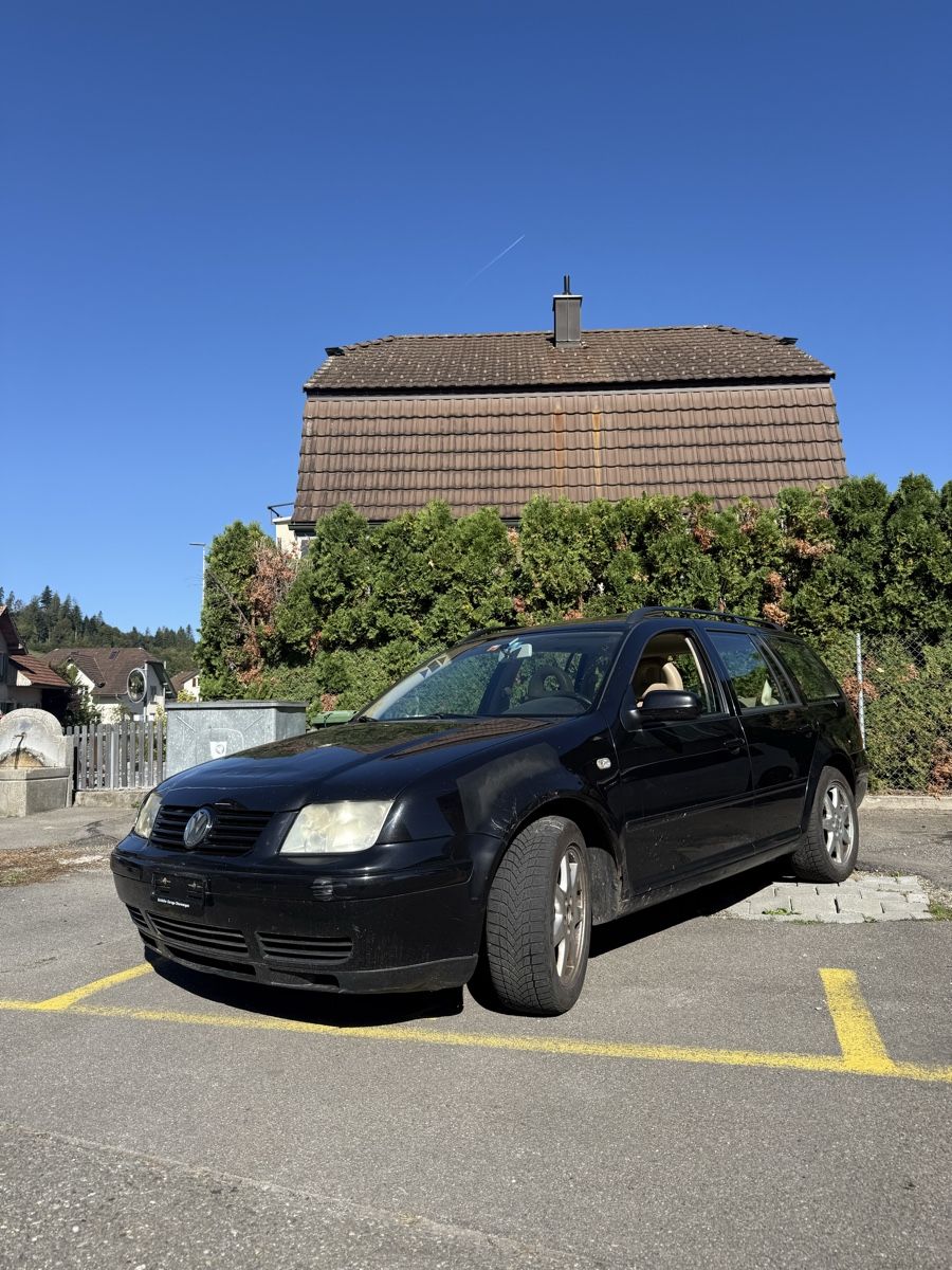 VW Automobili: VW Bora 2.3 V5 4Motion – Usato da Oberkulm venduto da Ja_hljz 1