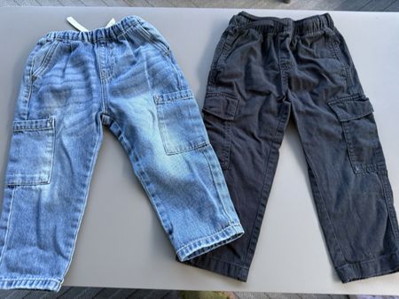 2er Pack Kinder Cargo Hosen Jeans & Schwarz Gr. 98 Top Zusta