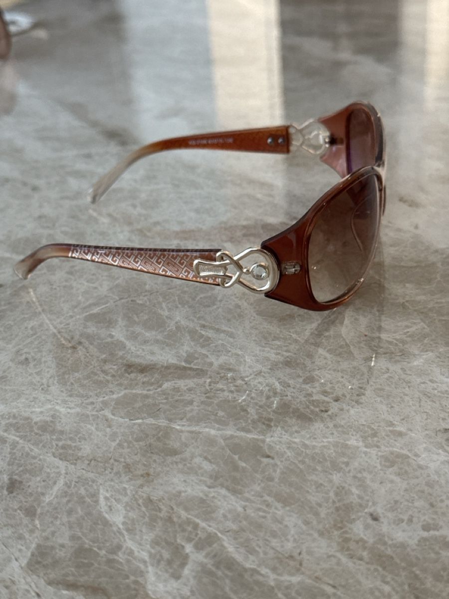 Brillen & Gläser: Sonnenbrille Damen braun – Neu (gemäss Beschreibung) aus Elsau von shoppa 1
