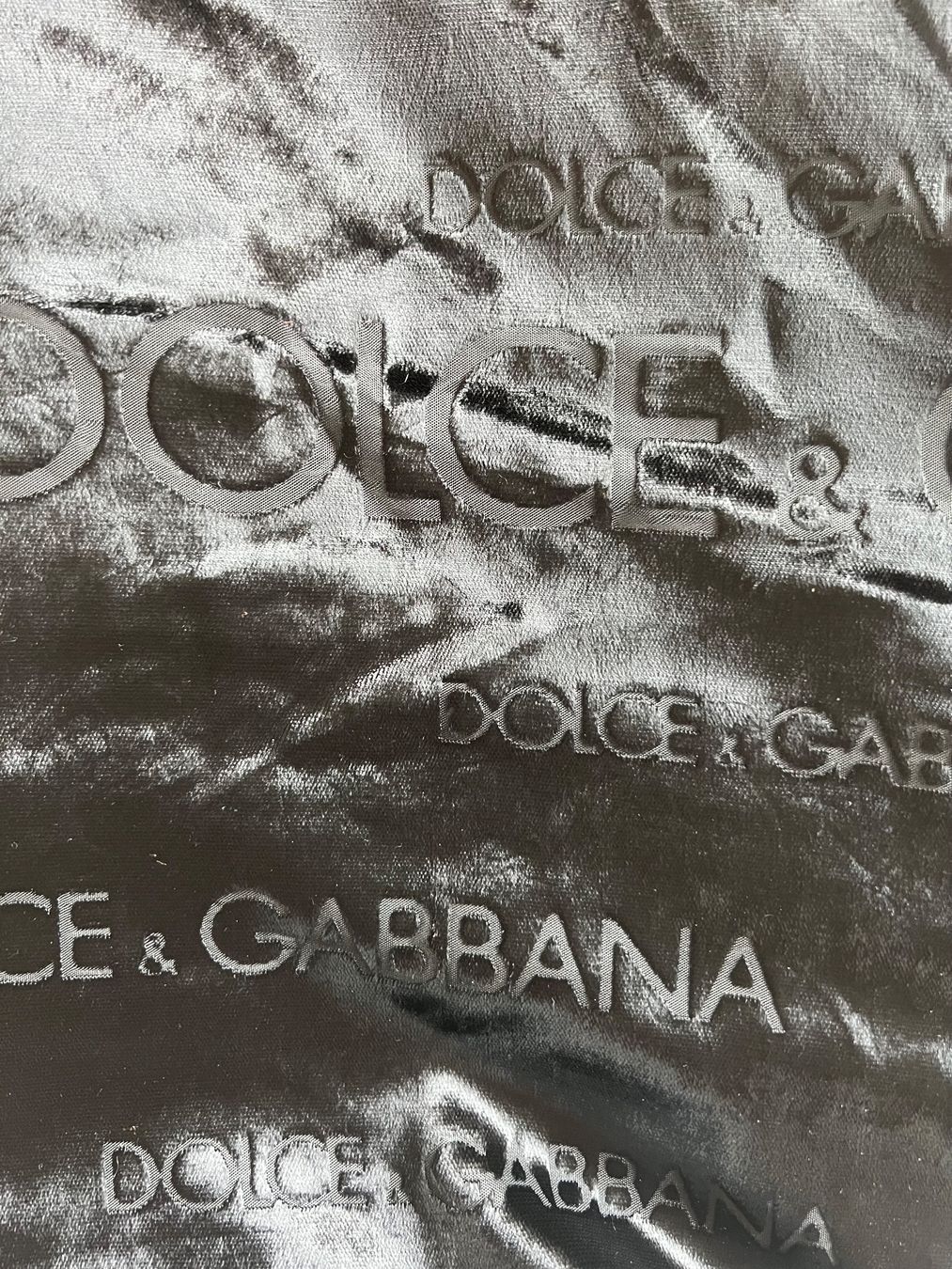 Dolce & Gabbana Foulard & Sciarpe: Edler Schal von Dolce&Gabanna – Usato da Kilchberg ZH venduto da jul_d2j2 4