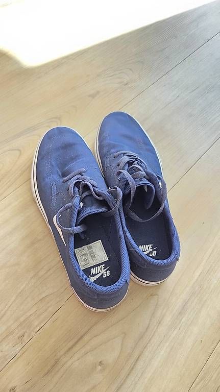 Scarpe da uomo: Scarpe Nike SB 44 – Usato da Pregassona venduto da Gelto 2