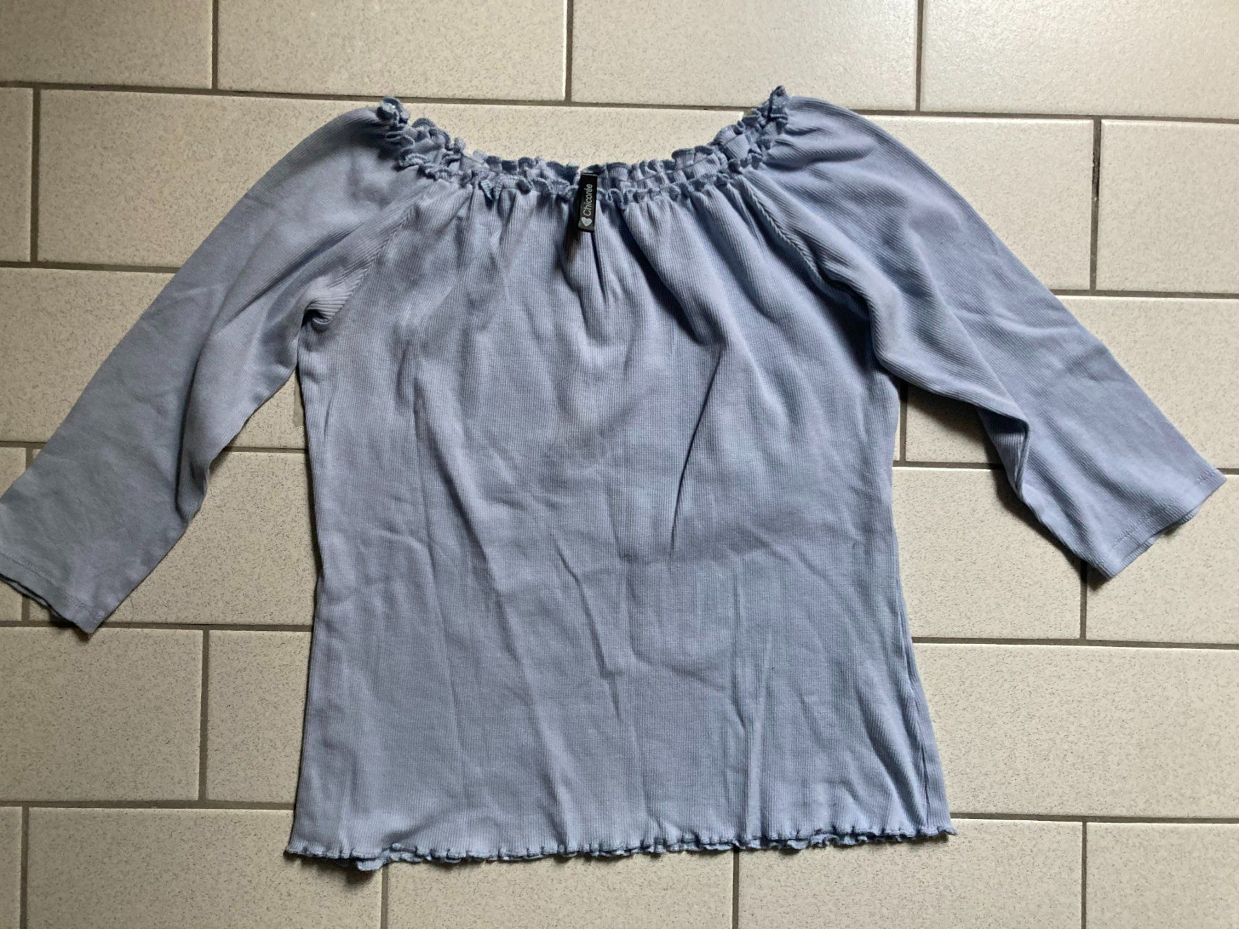 Camicette, T-shirt & Top: Blaues T-Shirt – Usato da Lausanne 26 venduto da anaxena