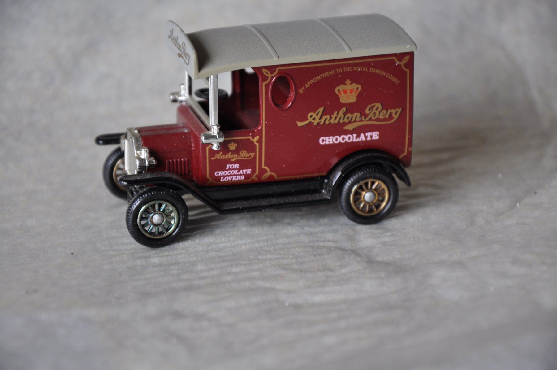 Ford Modellini d'auto: Ford T Lastwagen – Nuovo e nell'imballaggio originale da Ebnat-Kappel venduto da Aallerlei 1