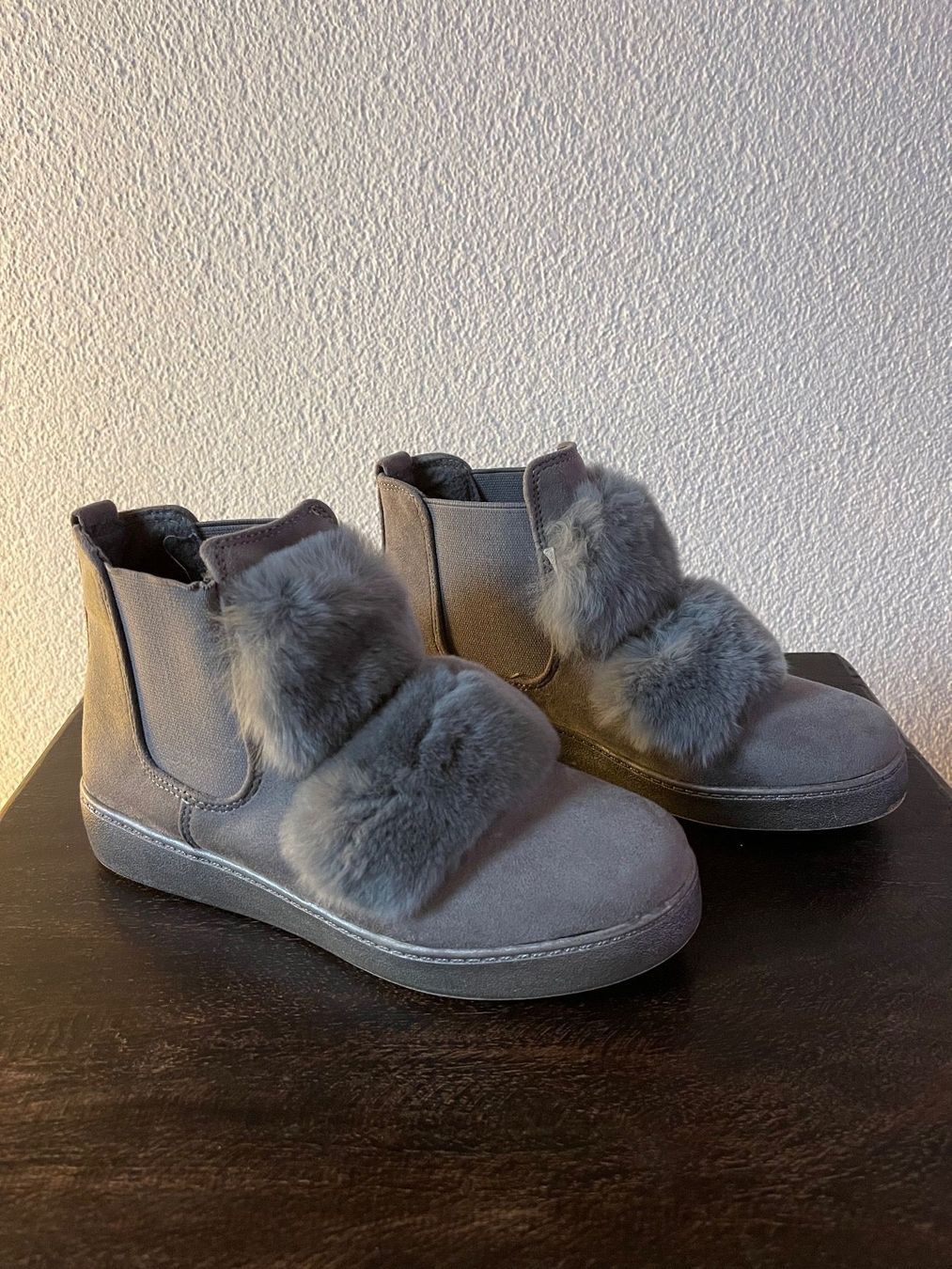 Scarpe da donna: Wildleder Boots, Gr 36 – Usato da Dübendorf venduto da Crioula