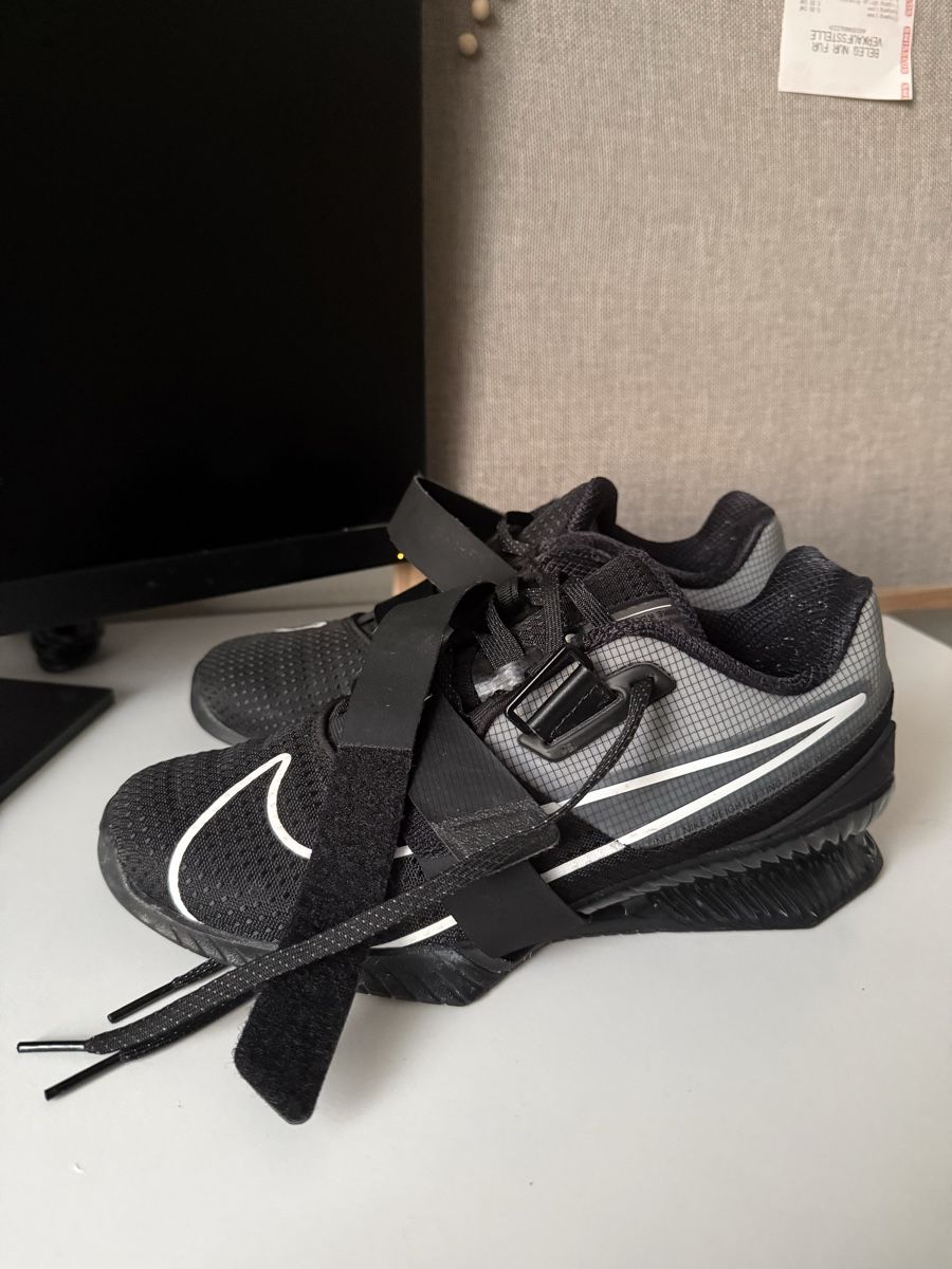 Nike Chaussures hommes: Nike Performance / Romaleos 4 – D'occasion à Bäch SZ par Flojack91 2