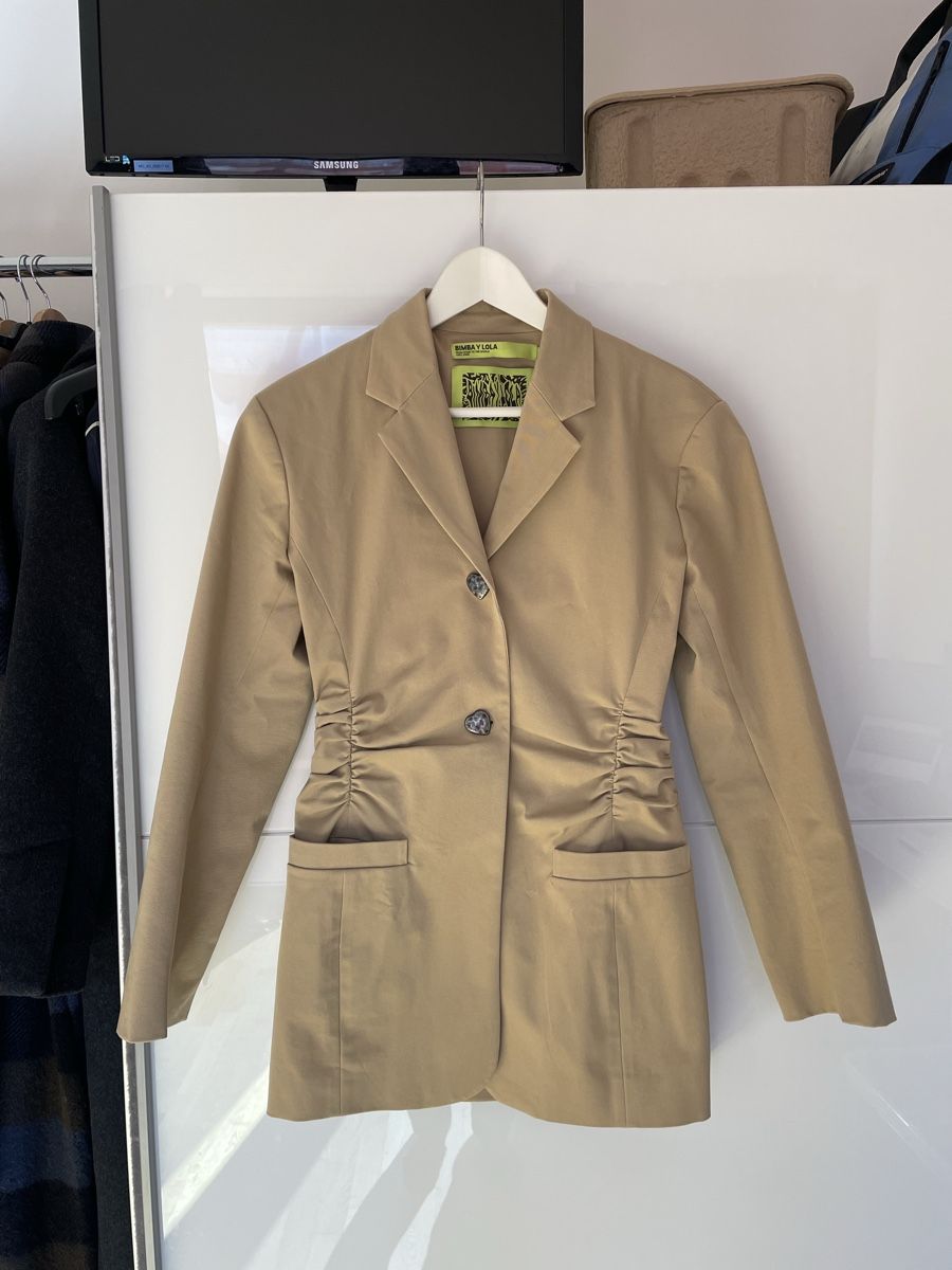 Jacken: Bimba Y Lola beige blazer – Gebraucht aus Basel von ana_6yp9 1