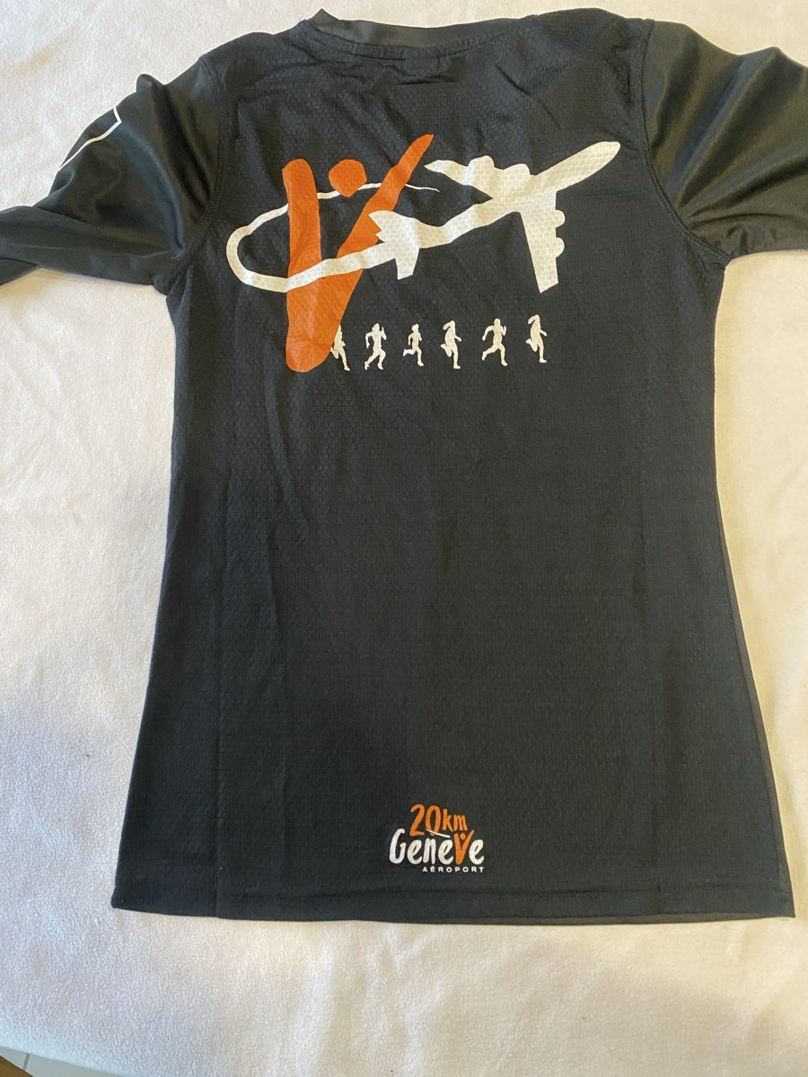 Maglioni & Felpe: LIQUIDATION Pull sport course à pied 20 kms Genève taille S – Usato da Genève venduto da pilarina 2