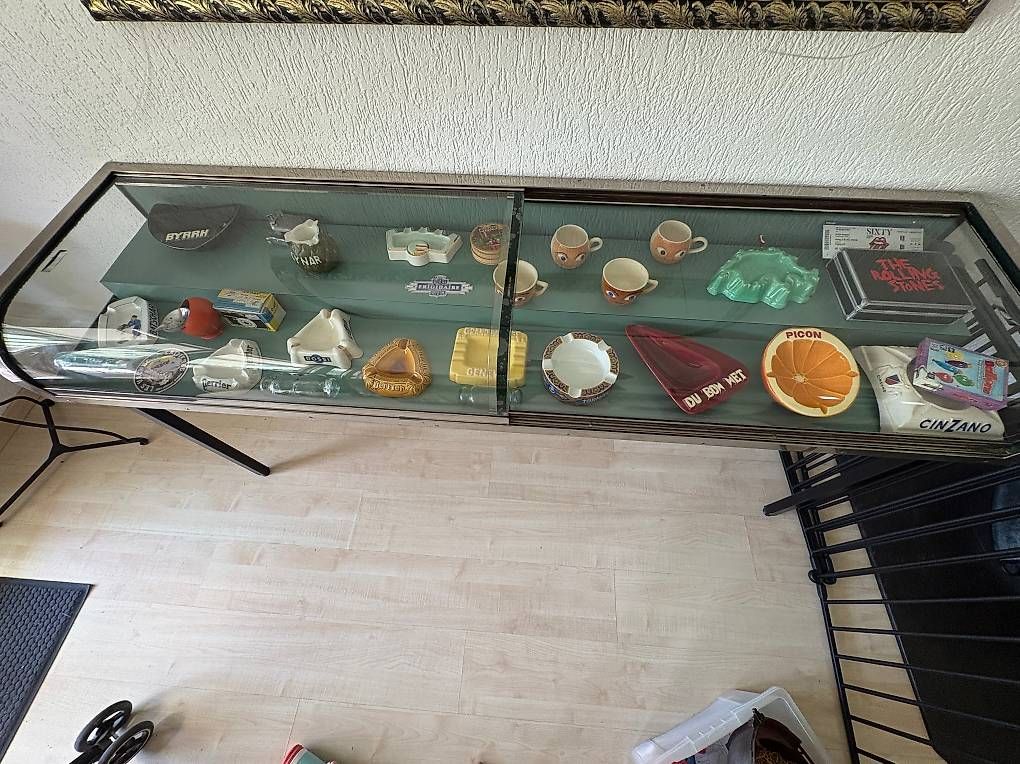 Vetrine: maginfique vitrine a chocolat 1900 – Usato da La Croix-de-Rozon venduto da tun_sl7n