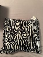 Schönes Zebra Plüschkissen, neu mit Etikett, 40x40 cm