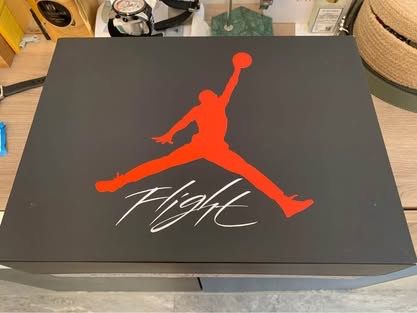 Air Jordan 4 Retro (White Cement) 43 EU / 9.5 US