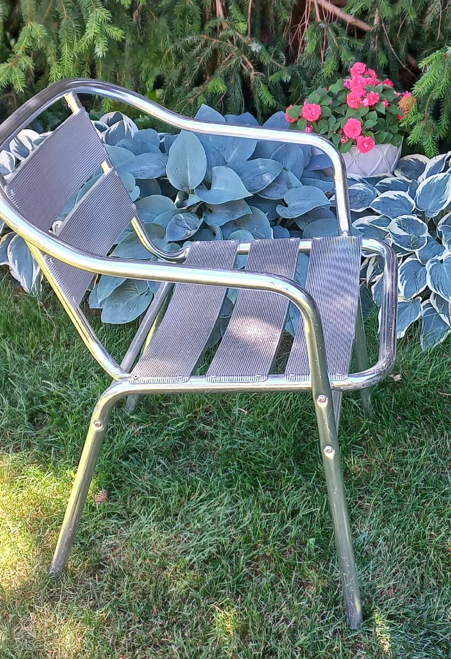 Poltrone: Stapelbare Aluminium-Gartensessel, 4 Stk, – Usato da Buchs AG venduto da Dzirul 4