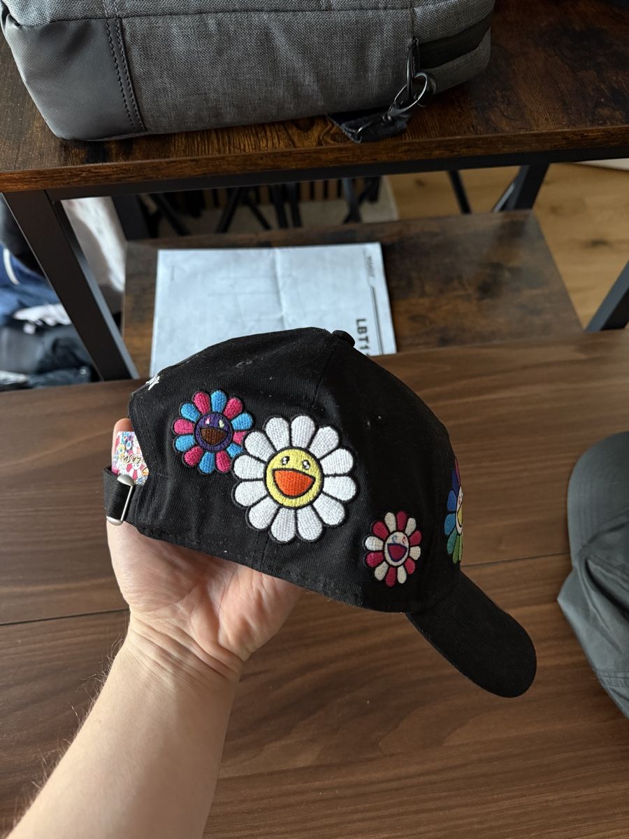 New Era Copricapi, berretti & cappellini: New Era Takashi Murakami Cap – Nuovo (secondo la descrizione) da Bülach venduto da Epicst0re 1