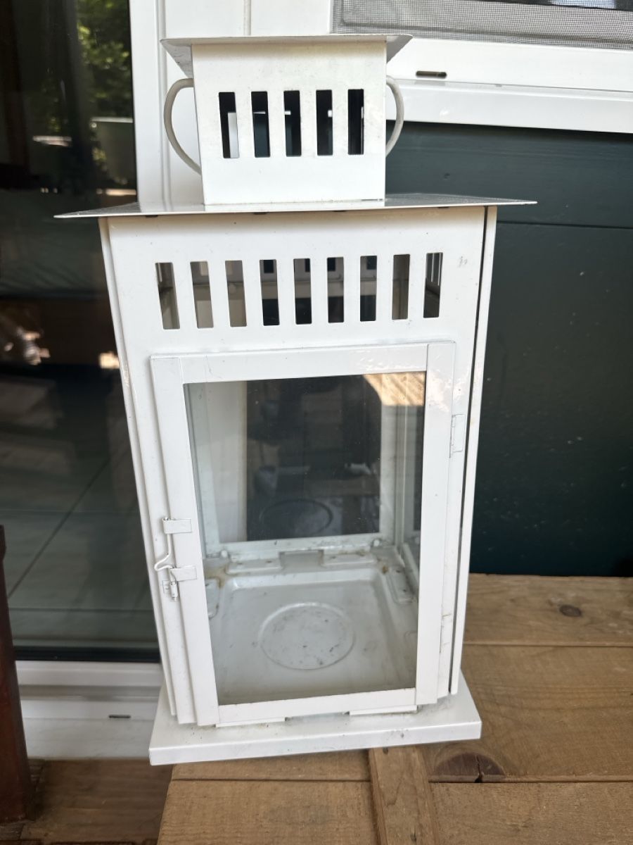 Ikea Lanterne: White lantern with glass doors, 40 cm height – Usato da Zürich venduto da car_68nt 1