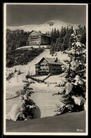 AK Arosa, Hotels am verschneiten Hang