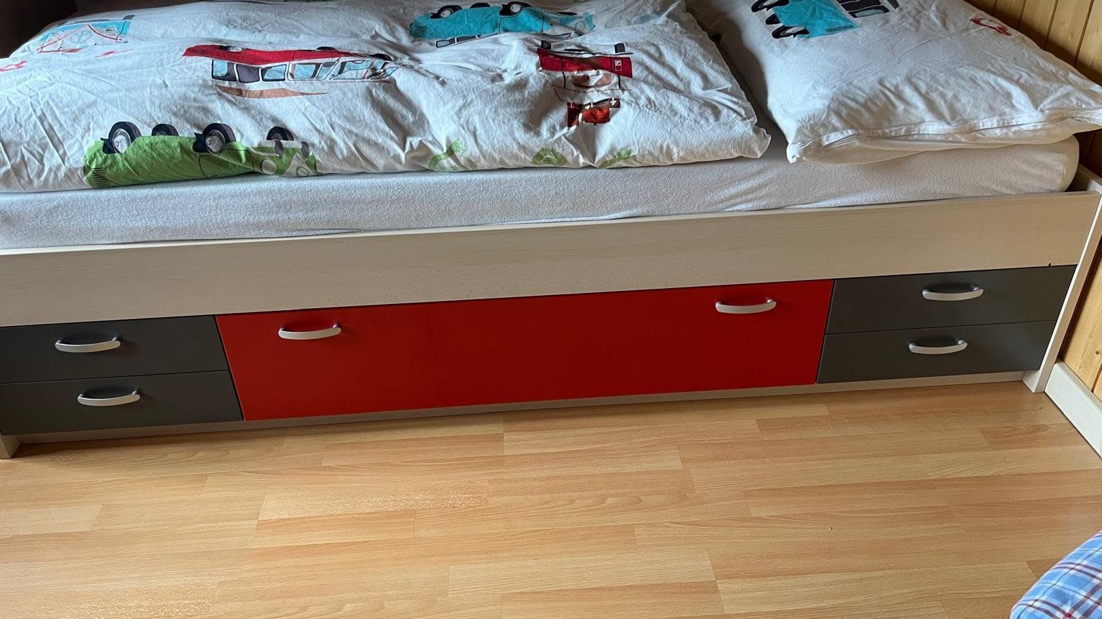 Pfister Betten: Jugendbett 90x200m – Gebraucht aus Bülach von lar.rech