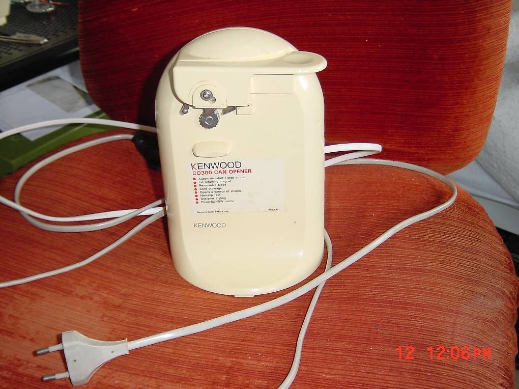 Cuisines complètes: Büchsenöffner Kenwood alt – D'occasion à Ennetbürgen par Dosi6 2