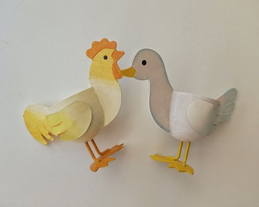 Autre vaisselle: Zwei Eierbecher Huhn und Ente – D'occasion à Dietikon par Magi2