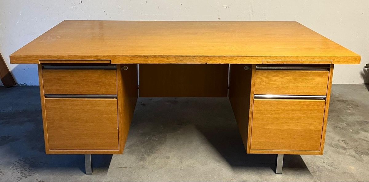 Scrivanie: Bürotisch, Pult – Usato da Remigen venduto da Celeva