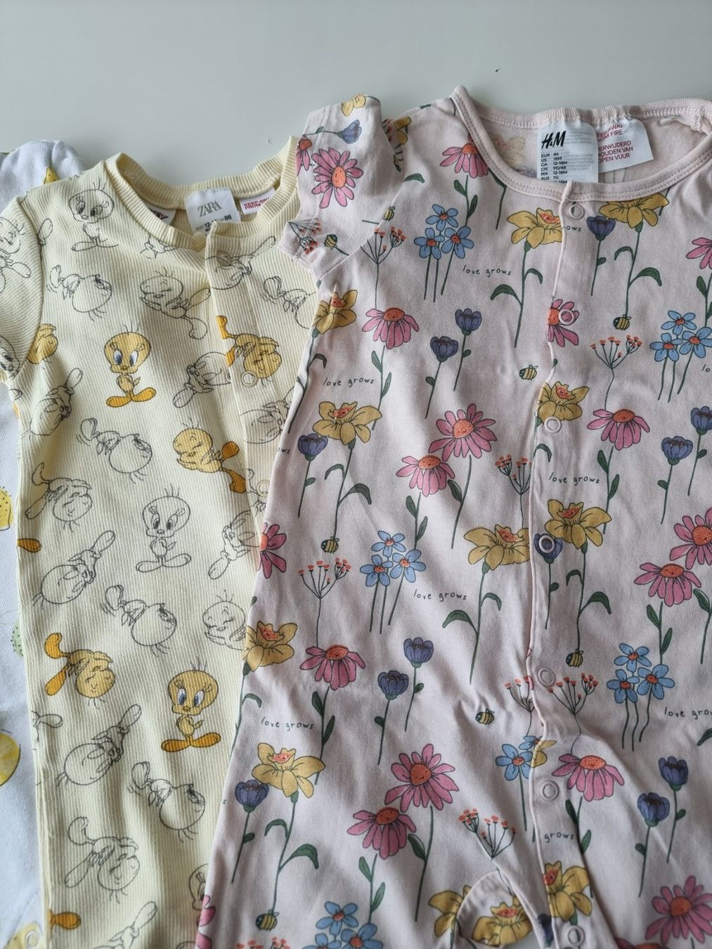 Zara Pigiama & Simili: 4x Pyjama Schlafanzug Mädchen Gr. 86 – Usato da Münchenstein venduto da mt25 2