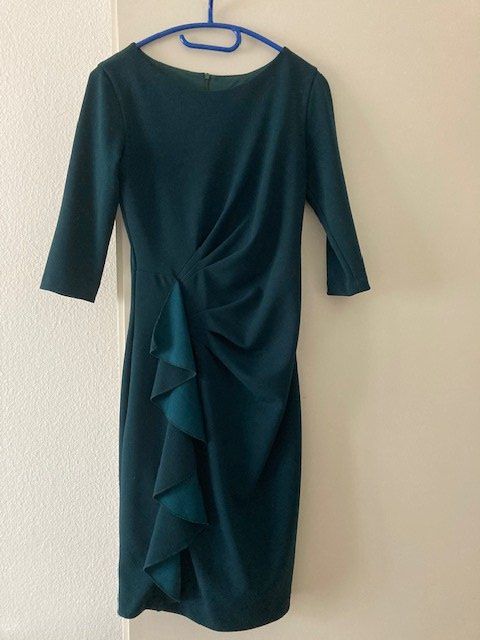 Lotti di vestiti: 5 div. Business-Kleider, Gr. 34 – Usato da Richterswil venduto da Hausi12 4