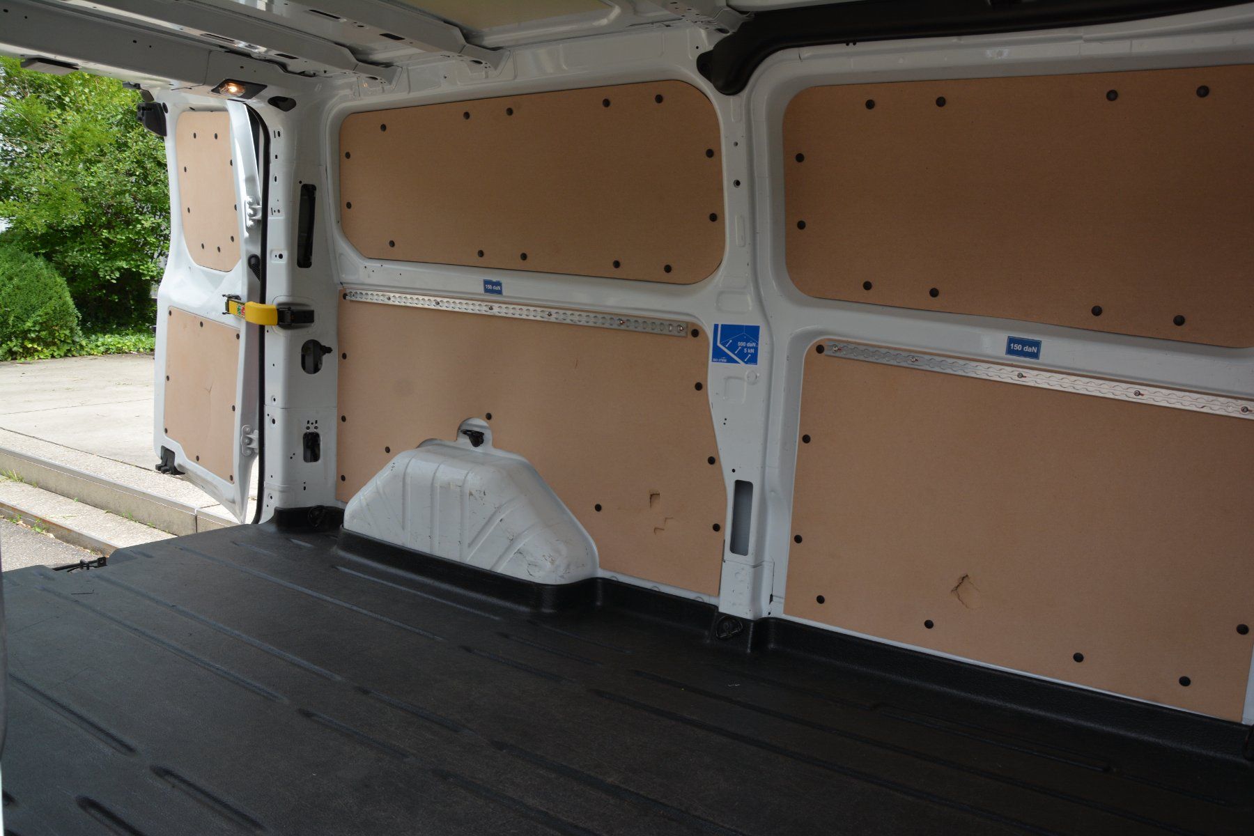 Ford Veicoli commerciali: FORD Transit Custom Van 300 L2H1 Trend A – Usato da Oberkulm venduto da Curiger-Automobile 8
