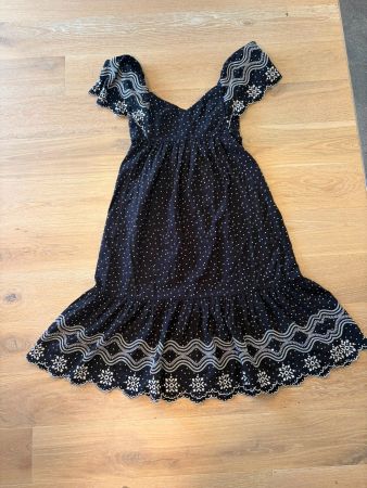 Sézane Kleid schwarz gepunktet, bestickt, Gr. 40, neu