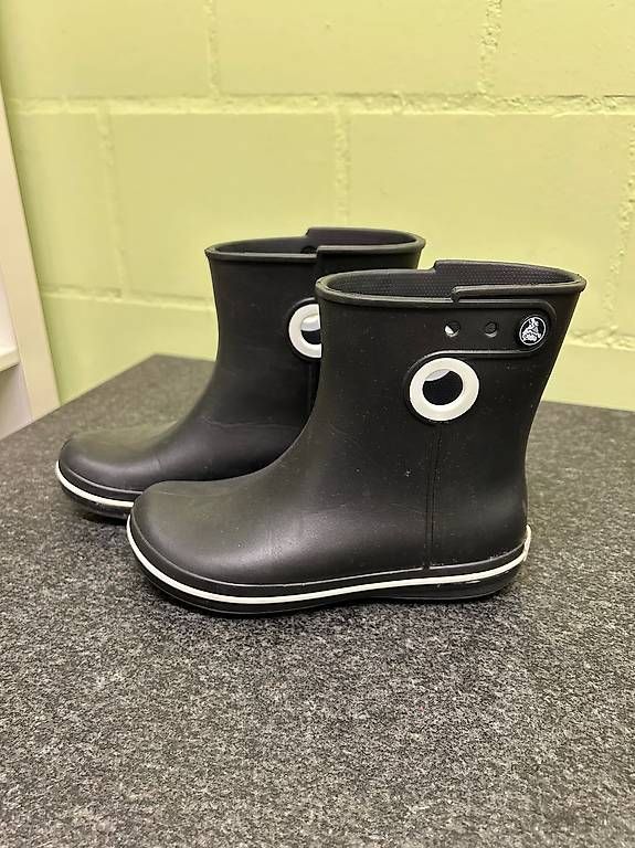 Scarpe per ragazzi: Gummistiefel Gr. 34/35 Crocs – Usato da Lyss venduto da af123