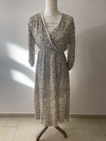 Robe midi fleurie taille L