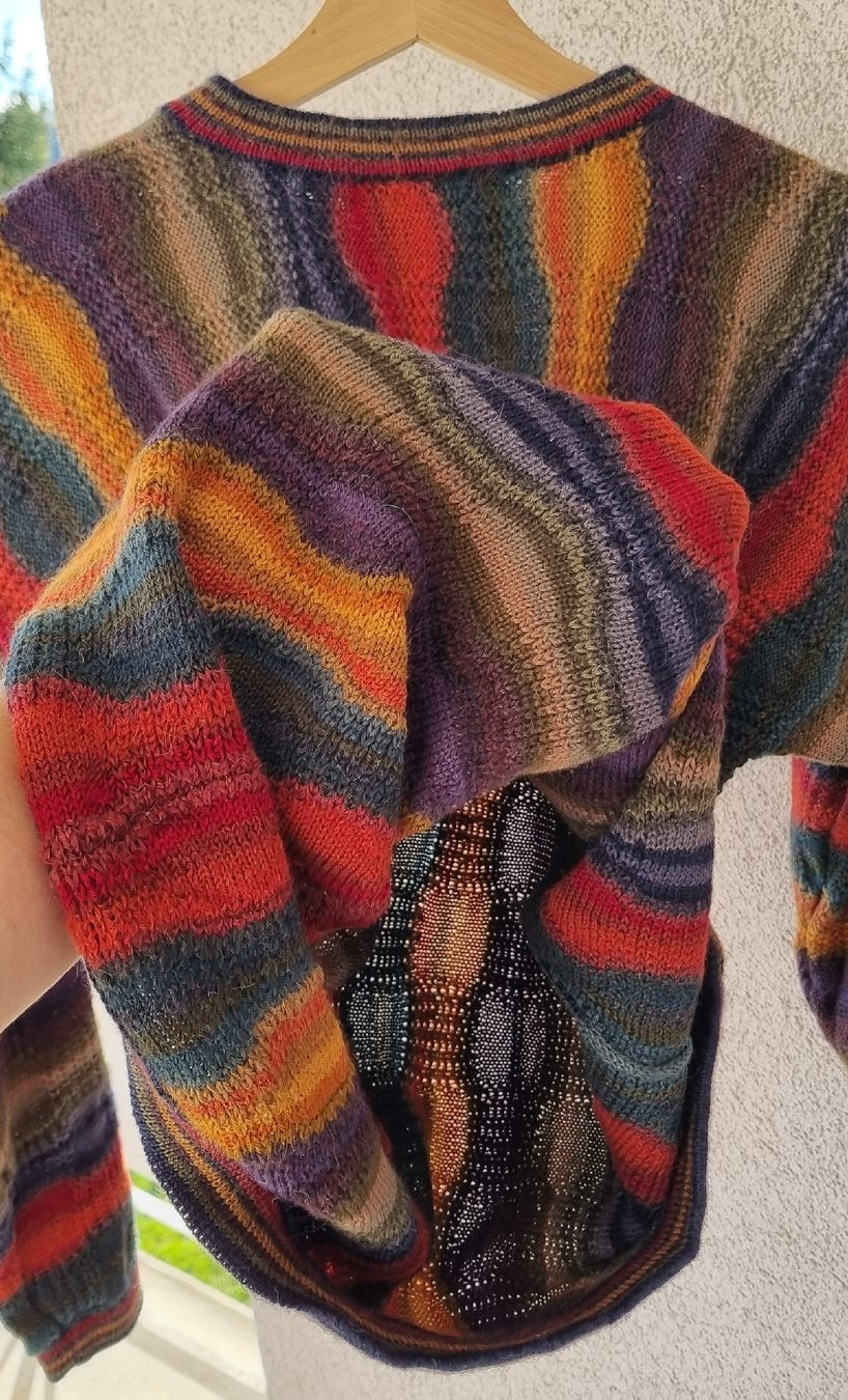 Maglioni & Felpe: Intiwara Alpaca Pullover, Gr. M – Usato da Oberriet SG venduto da gimidrip 8