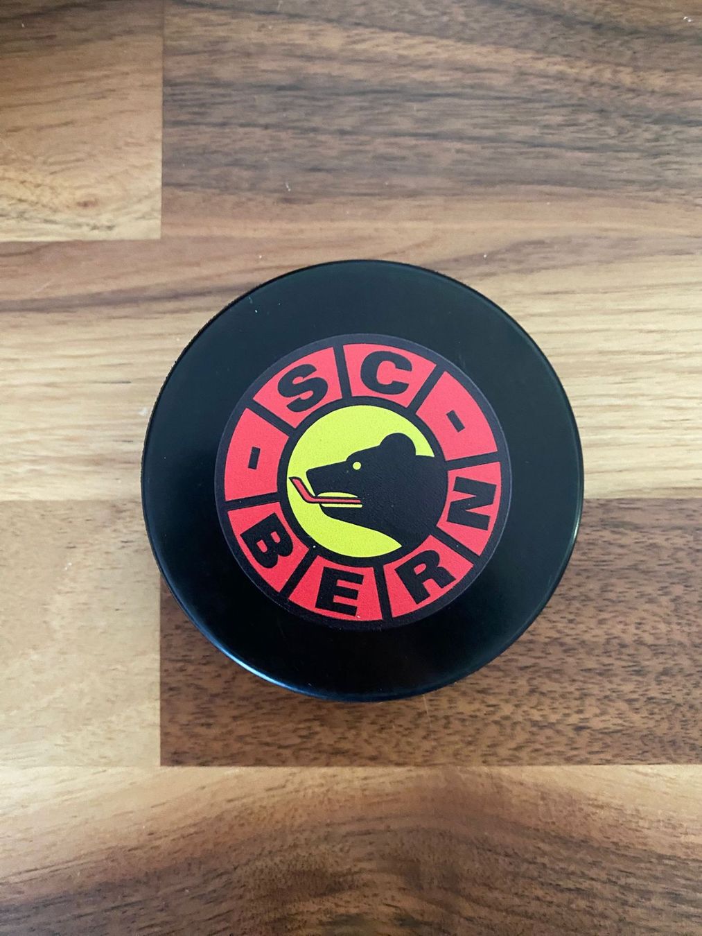 Bälle: Puck SC Bern, BurgerKing – Neu (gemäss Beschreibung) aus Zürich von drummergirl98
