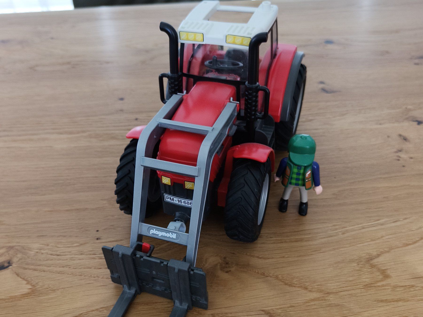 Playmobil Giocattoli: Playmobil Traktor, Heuballen, Schneepflug – Usato da Meilen venduto da FAVALLID
