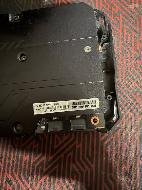 Schede grafiche: Gigabyte GeForce RTX 2070 WINDFORCE 3X 8G – Usato da Unterengstringen venduto da Pointer001 2