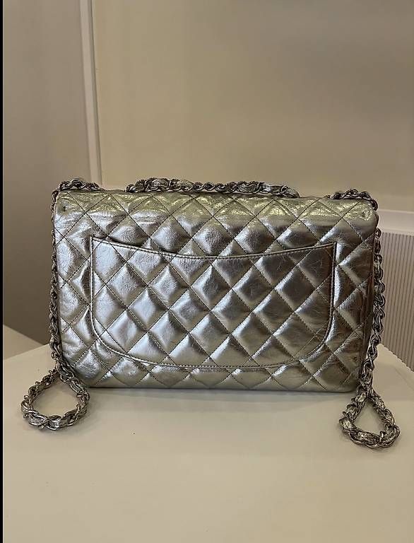 Taschen für Damen: Chanel Classic Flap Medium Métallisé Champagne – Gebraucht aus Lausanne von Temamapaire 1