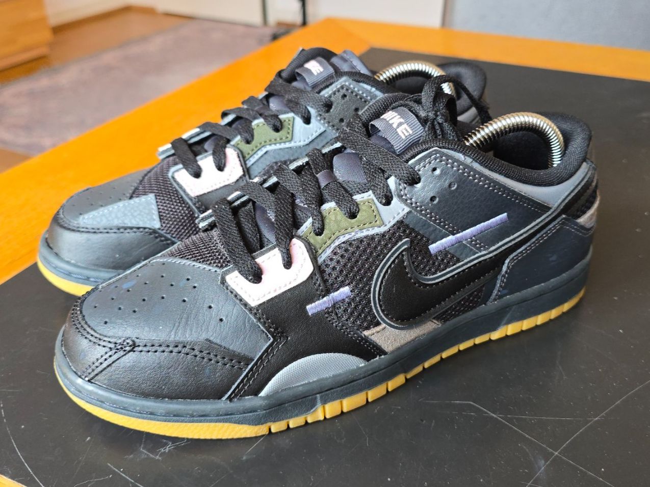 Nike Scarpe da uomo: Nike Dunk Low Scrap Black Gum EU 41 – Nuovo (secondo la descrizione) da Wallisellen venduto da theblacksheep 2