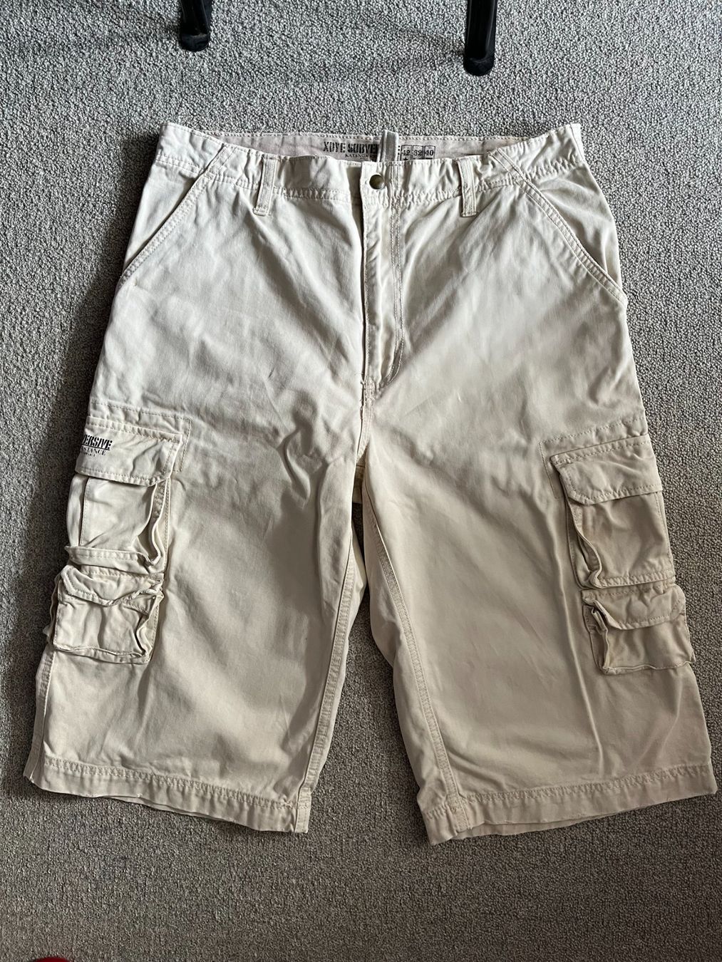 Pantaloni: Beige Bermuda Gr XL – Usato da Rekingen AG venduto da nederland1
