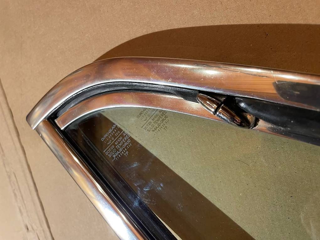 Fenster: Dreiecks Fenster für BMW E10, E20 – Gebraucht aus Lamboing von Sudaliso4 4