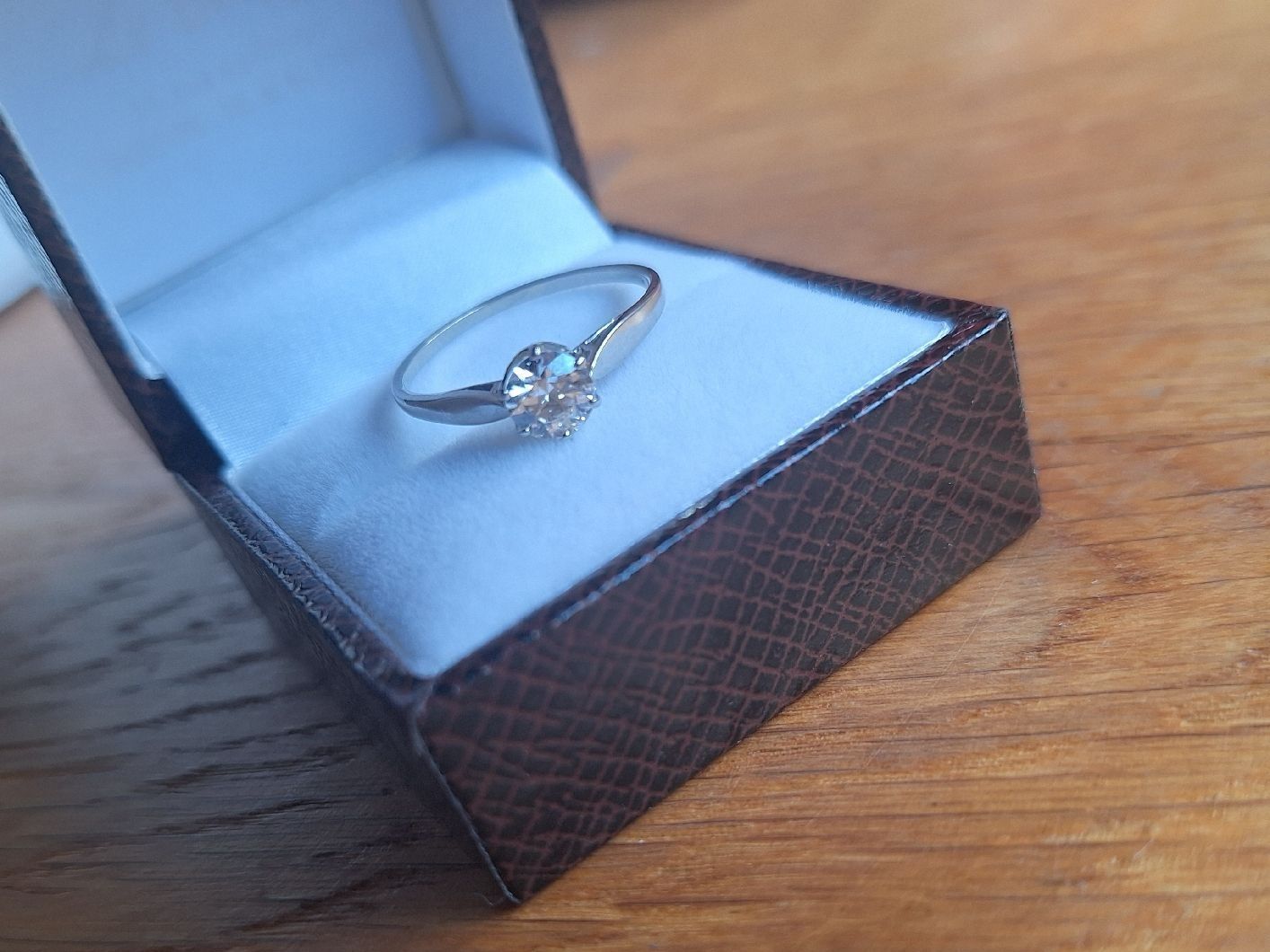 Anelli: Brillant-Ring 750 Weissgold Solitaire-Modell – Usato da Wettingen venduto da Blau8 8