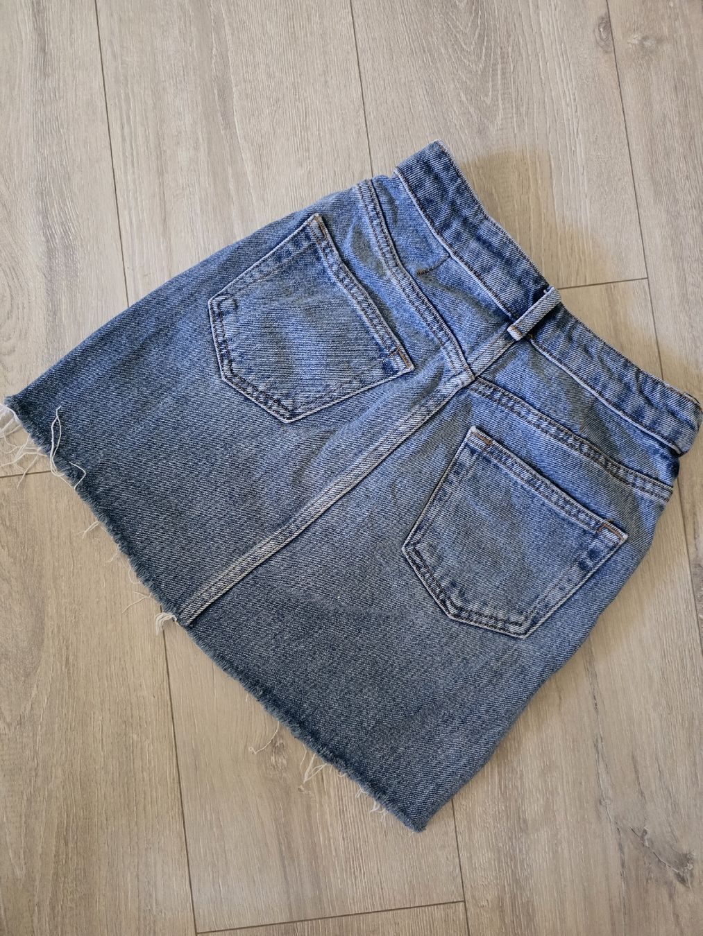 Vestiti & Gonne: Mädchen Jeansjupe gr 140 146  – Usato da Wigoltingen venduto da Zuckerfee84 1