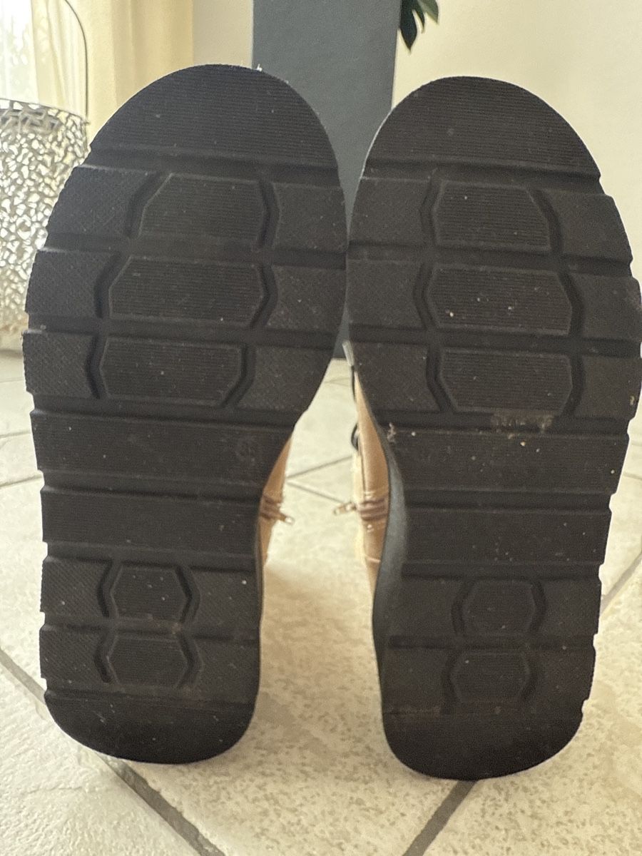 Damenschuhe: Schuhe Gr.36-37 – Gebraucht aus Waltenschwil von lina-04 8