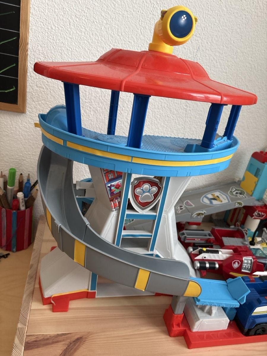 Spielzeuge: Paw Patrol Tower – Gebraucht aus Pfäffikon SZ von Laladi8001