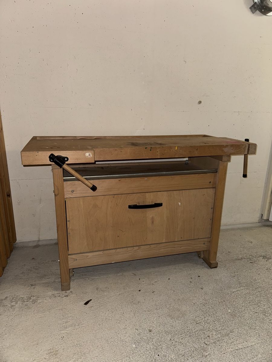 Établis: Werkbank aus Holz – D'occasion à Watt par lou_m5tq