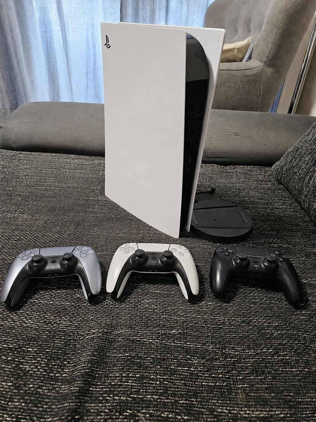Sony Console: Ps5 Digital Edition + 2TB SSD – Usato da Grolley venduto da jmp_5cj7
