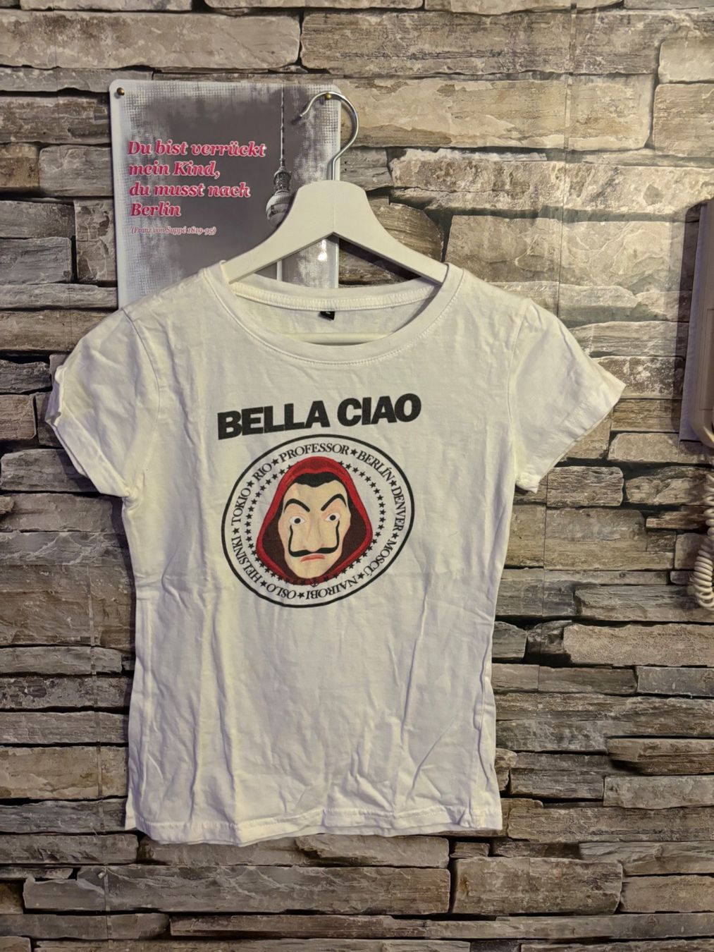 T-Shirts: T-Shirt Bella Ciao Gr.S weiss – Gebraucht aus Wettingen von Hasta80