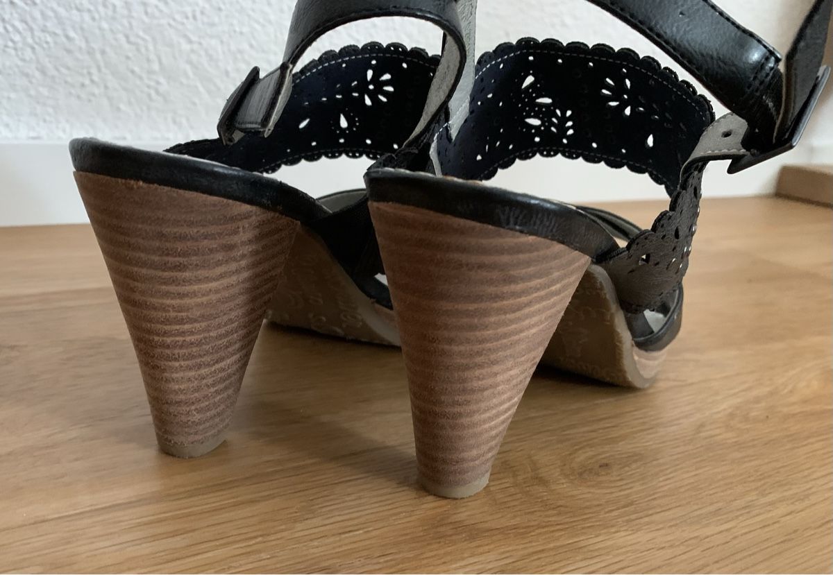 Scarpe da donna: Sommersandale Gr. 39 – Usato da Kradolf venduto da AlexiaEugster 2