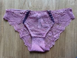 Victoria’s Secret Dream Angels Cheekini Panty M NEW